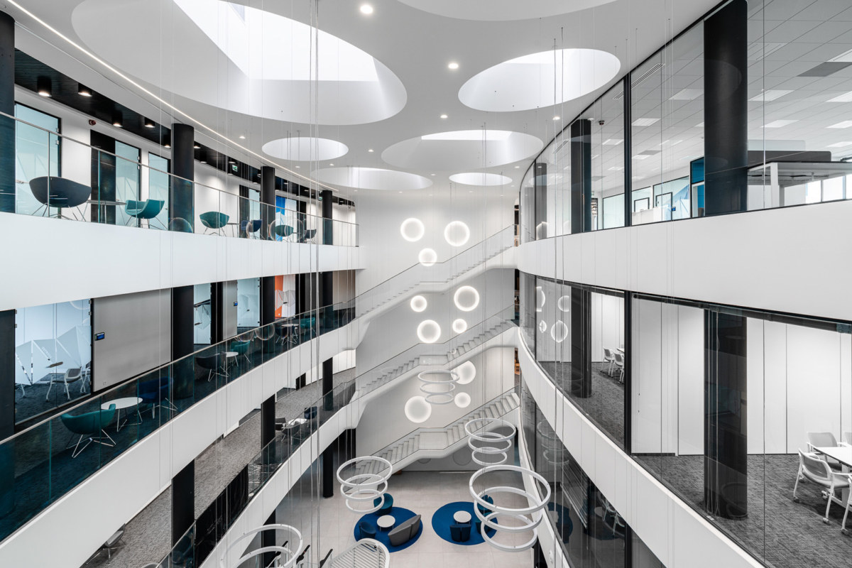 波兰 Neuca 总部办公空间-14