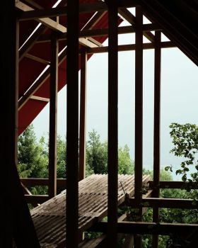 Patagonian Shadow Pavilion | 悬浮于 Patagonian 风景的木质庇护所