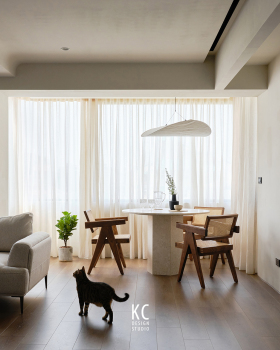 一人二猫的简约舒适生活空间丨KC design studio