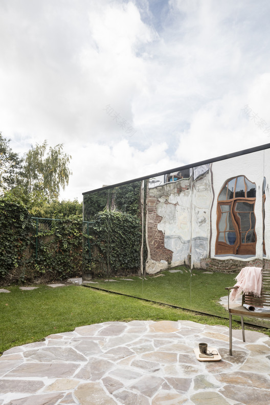 百年学校立面下的现代家园-13