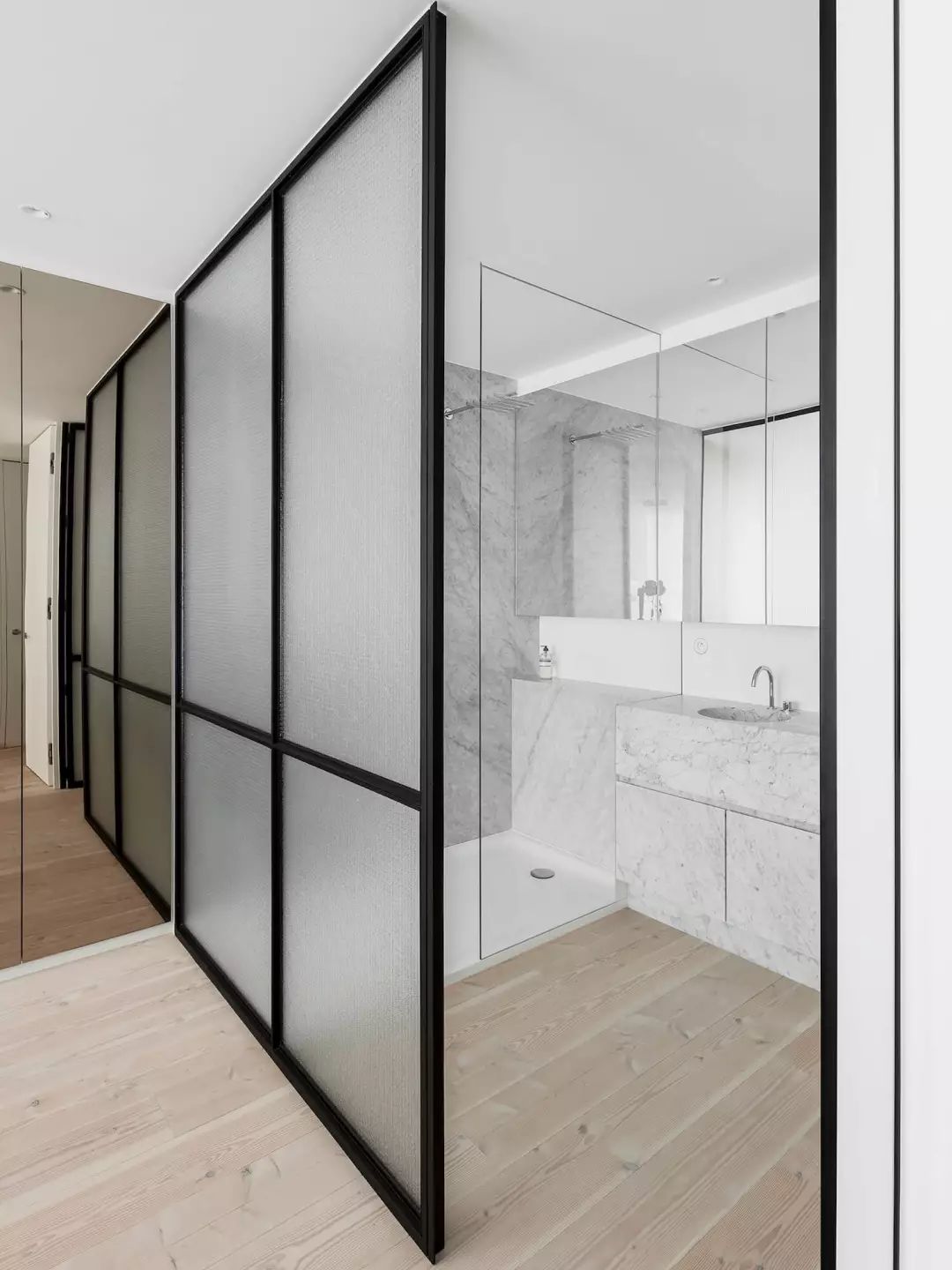 极简之家,展现空间极致美-59