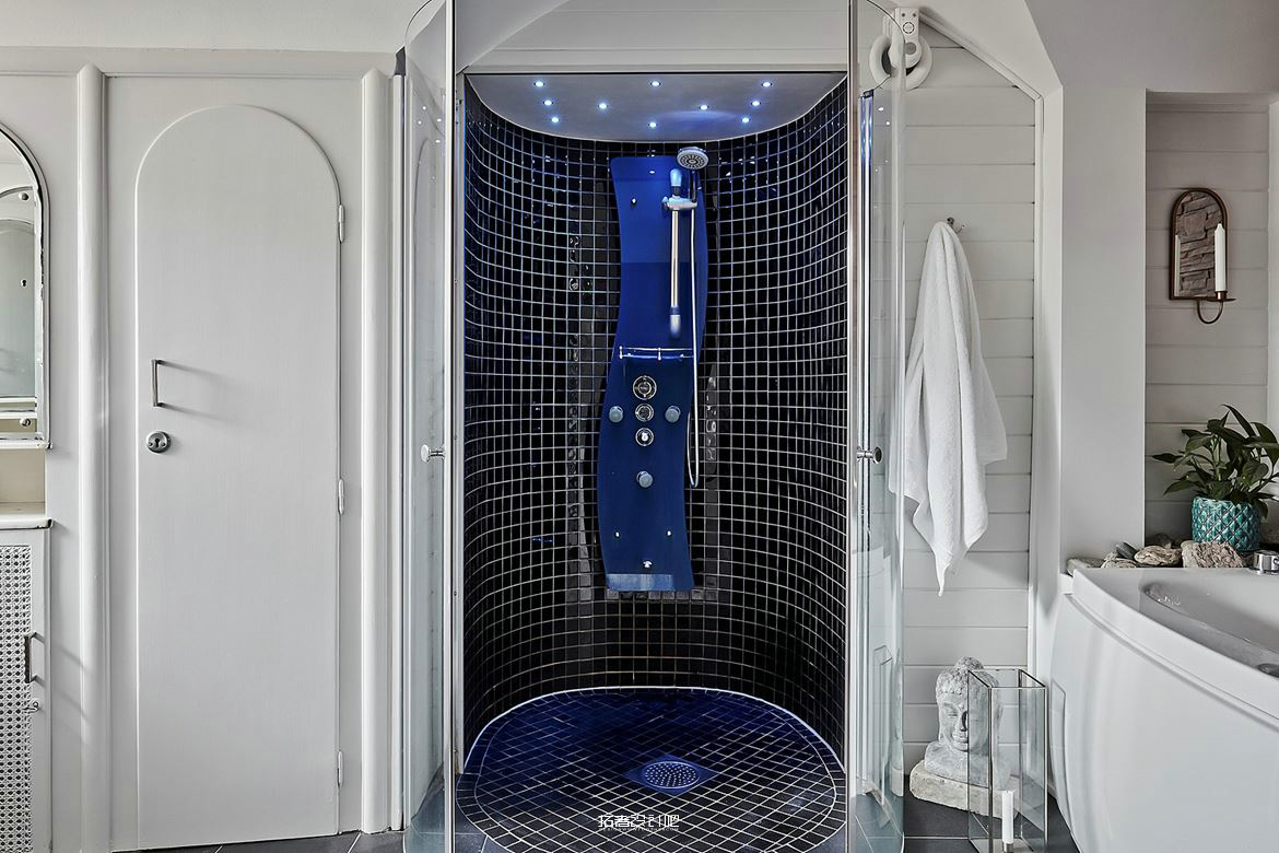 哥德堡 1928 年老建筑改造的优雅生活空间-18