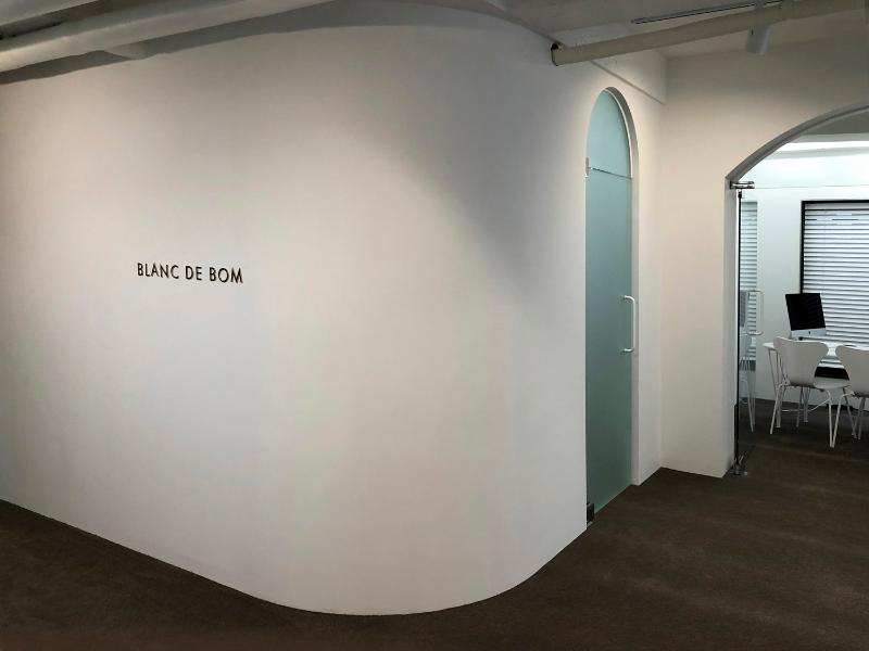 简约现代的 30 平米婚礼策划办公空间-8