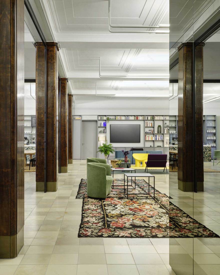 柏林银行改造丨德国柏林丨Ester Bruzkus Architekten-0