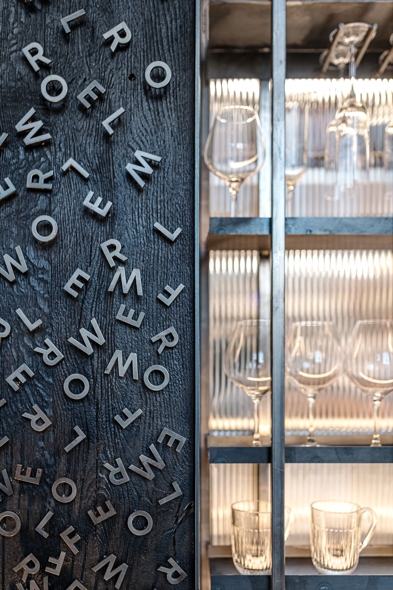 乌克兰追随者酒吧设计丨乌克兰基辅丨YODEZEEN Architects-26