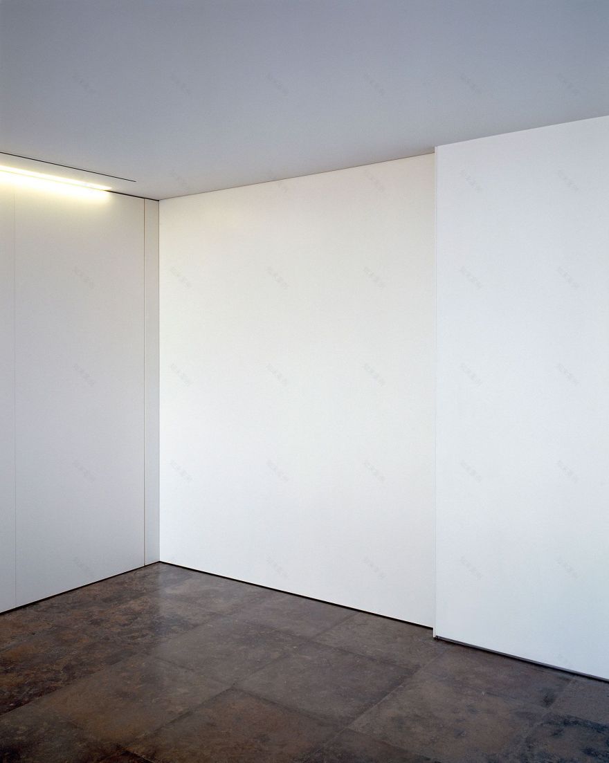 巴伦西亚翻新顶层公寓,现代风格与实用性的完美结合-11