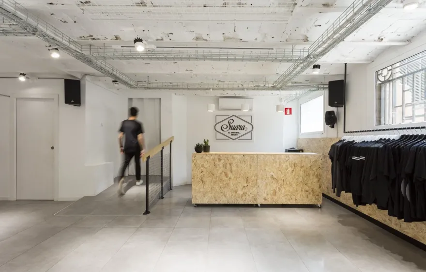 舞动 Suara | 世界知名舞曲品牌的时尚店铺设计-27