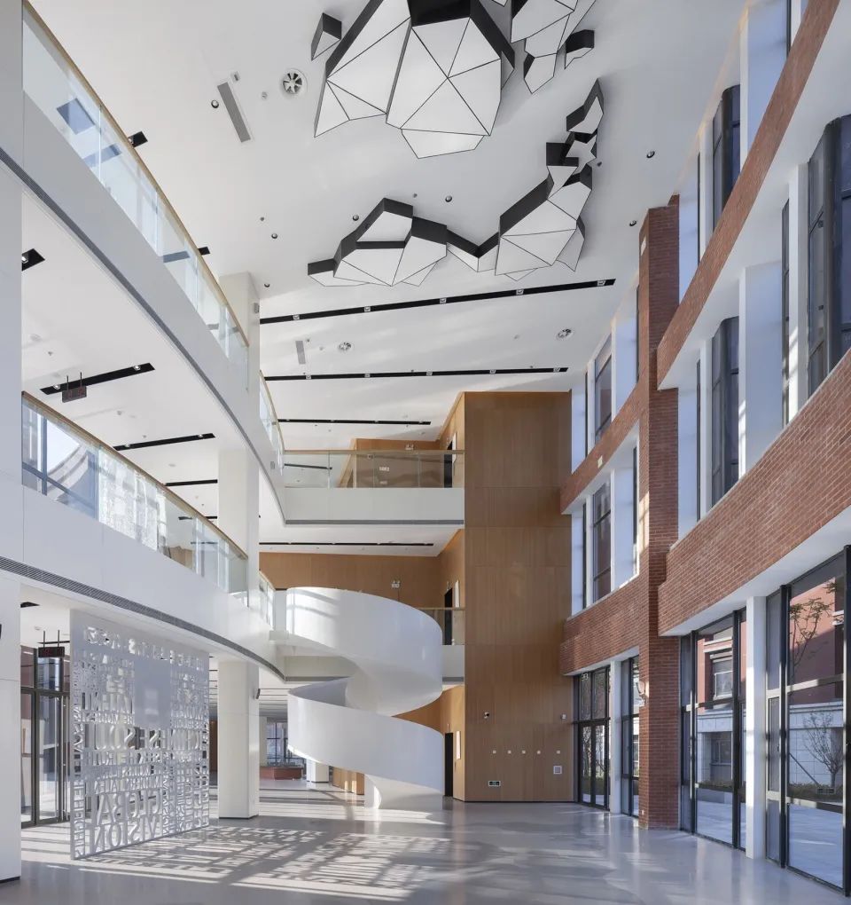 南京外国语学校方山校区 | 学苑方城的未来式空间-33