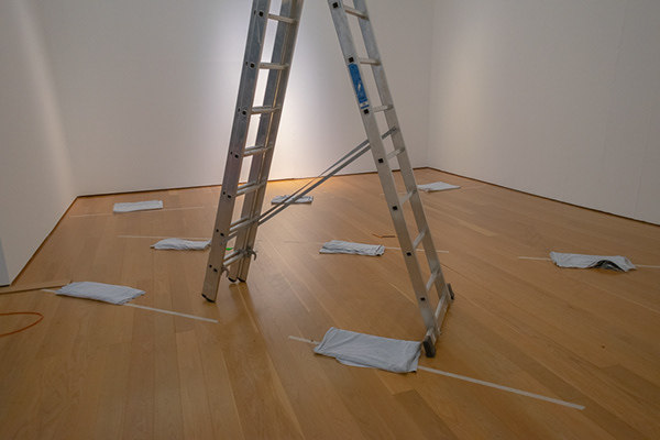 回声,一座城市的反射(注:refle·os推测应为reflejos,西班牙语反射、反响之意) -48