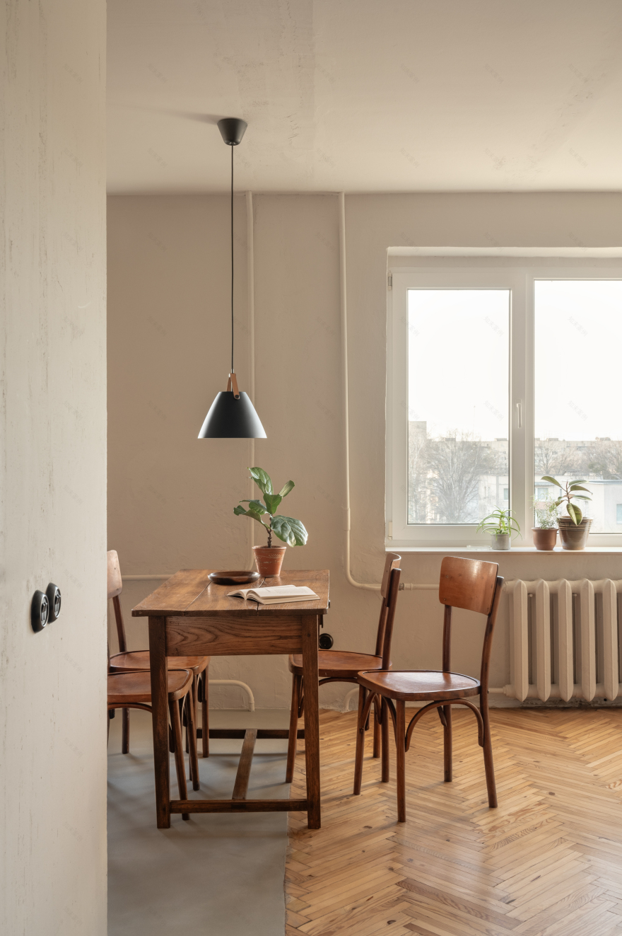 若ZOZULKA为特定人名、地名或品牌名等专有名词,通常可直接音译为佐祖尔卡 丨乌克兰利沃夫丨Iryna Bilohan-40