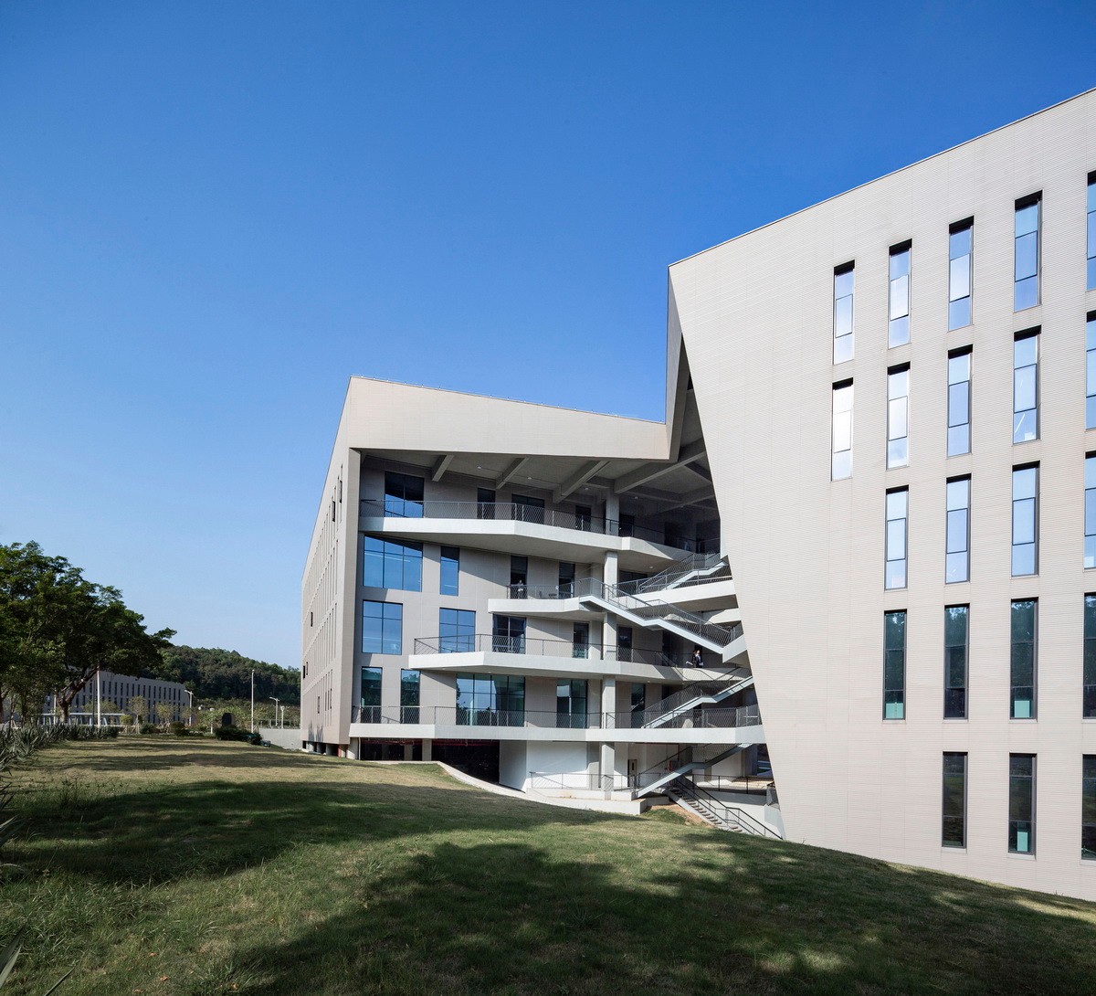 广州网易总部办公楼 建筑设计丨中国广州丨东意建筑-13