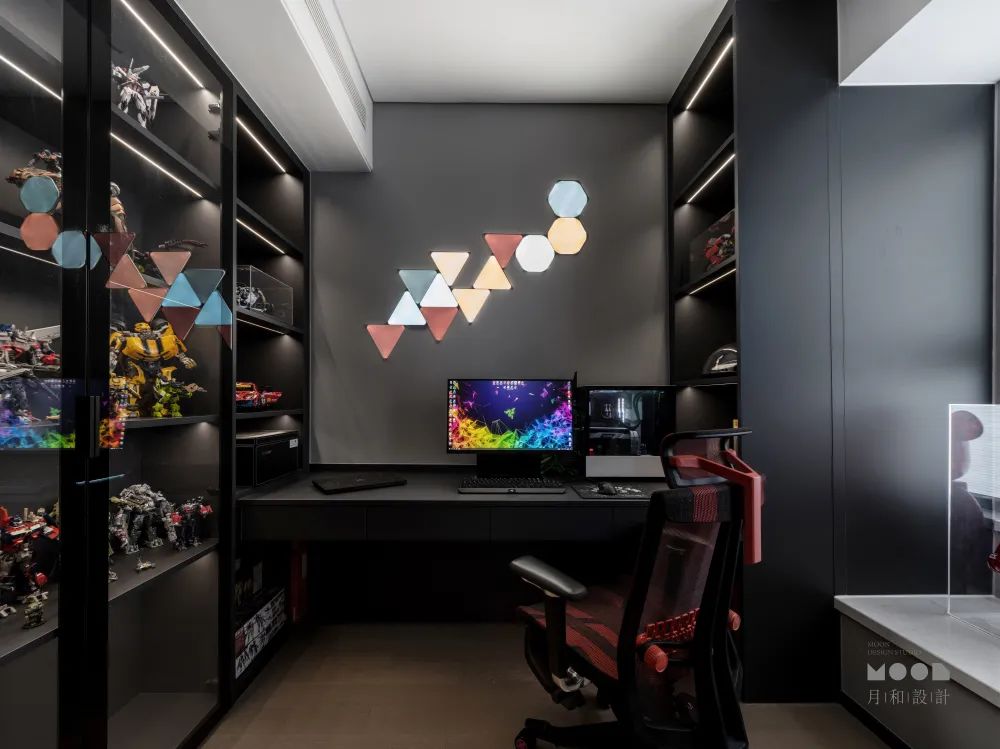 极简潮玩之家 · 95 后游戏编程设计师的自由空间丨月和设计-81