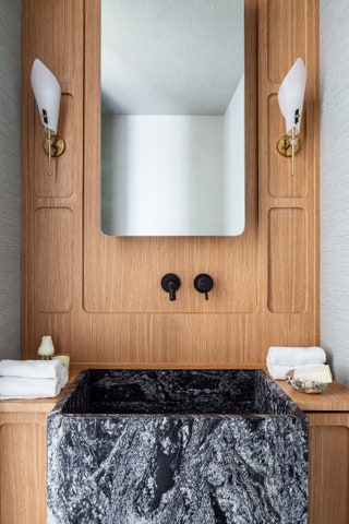 马德里顶层公寓 | 灵动空间与艺术收藏的完美结合-25