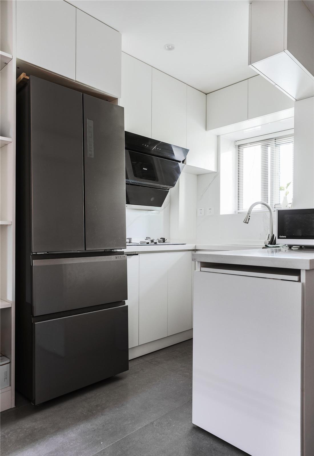 小户型完美逆袭，极简设计让家超有质感-10