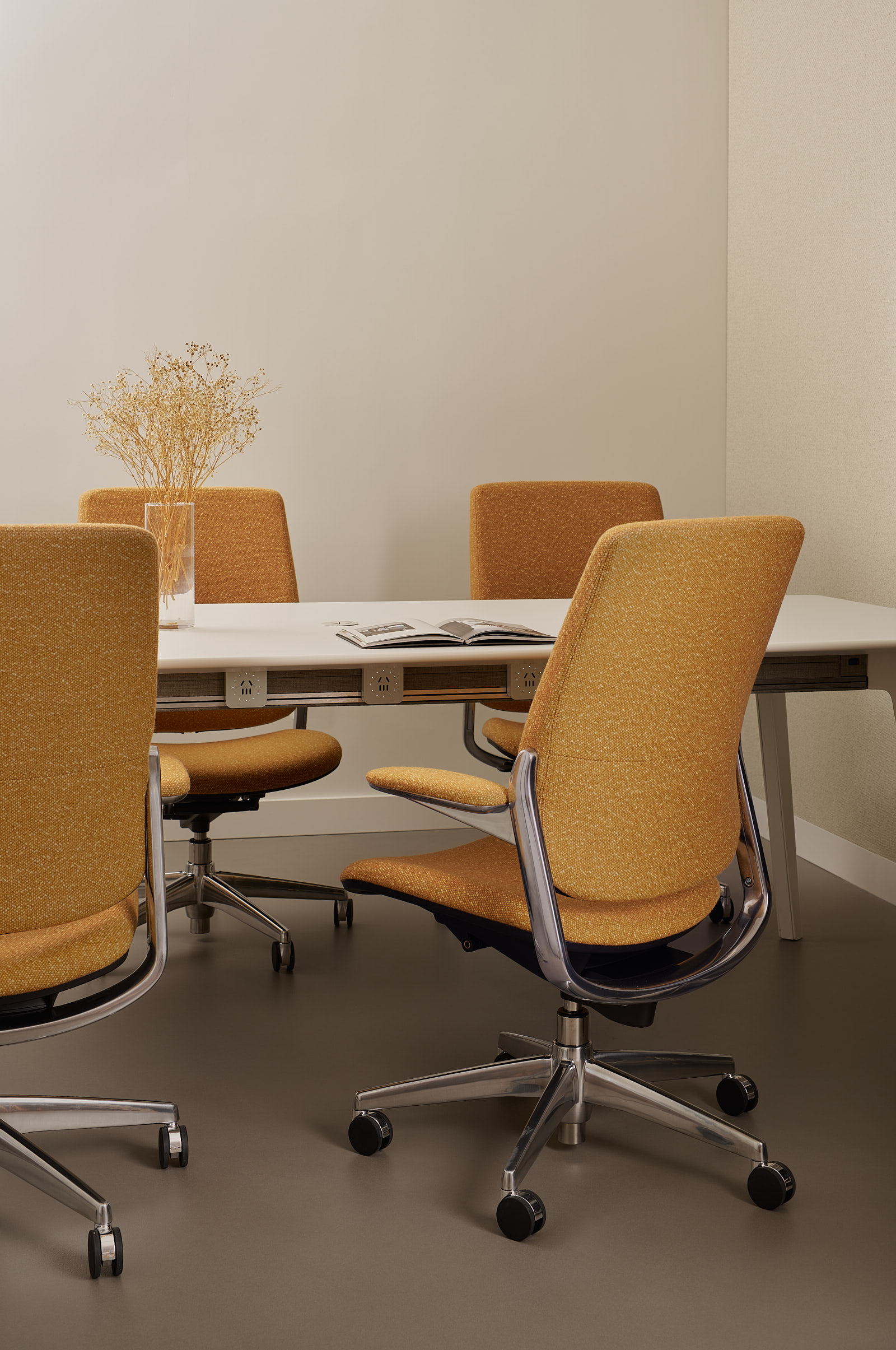 Humanscale Shanghai Showroom-12