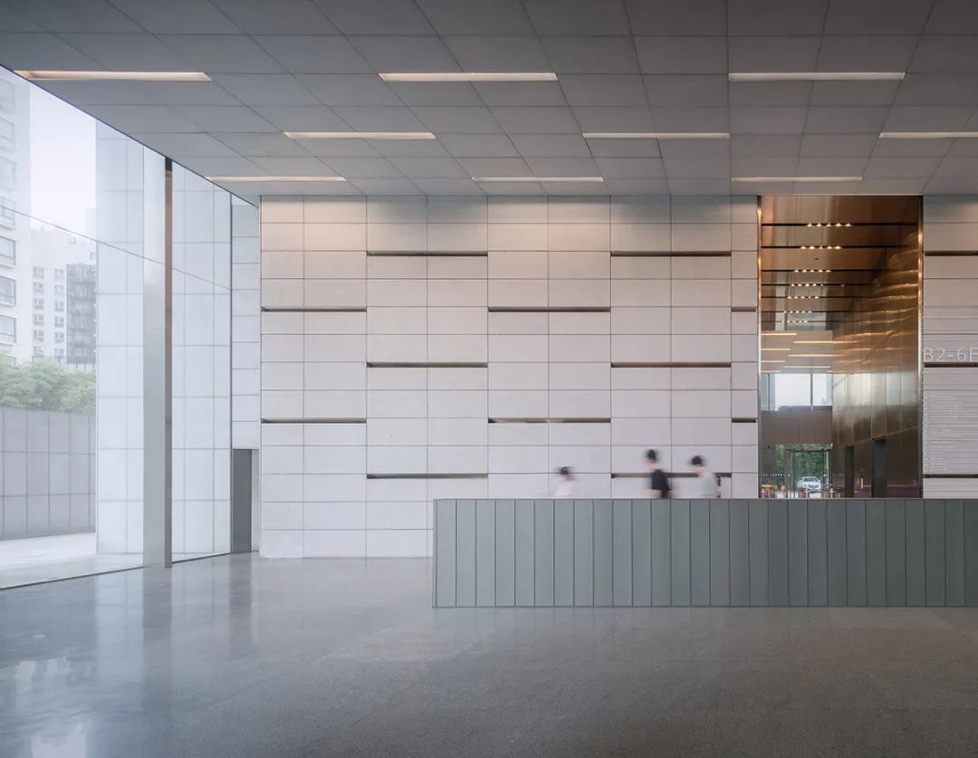 黄浦中心大厦“迷墙”公共空间改造丨中国上海丨米凹工作室-11