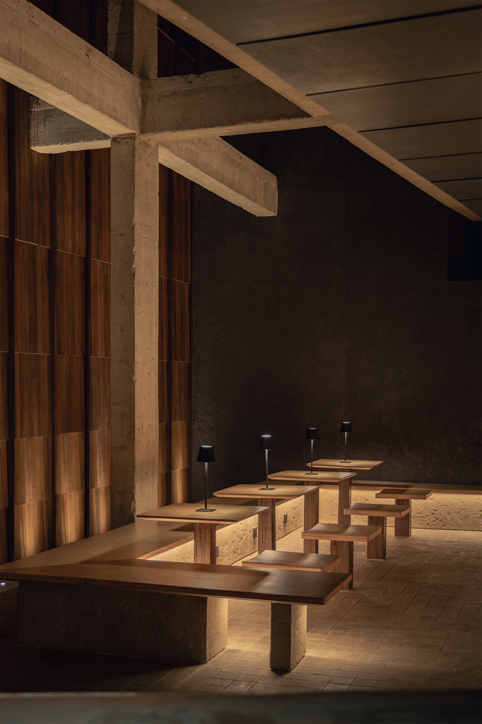 印尼巴淡岛 ITSUMO 甜品店丨Kousou 设计-29