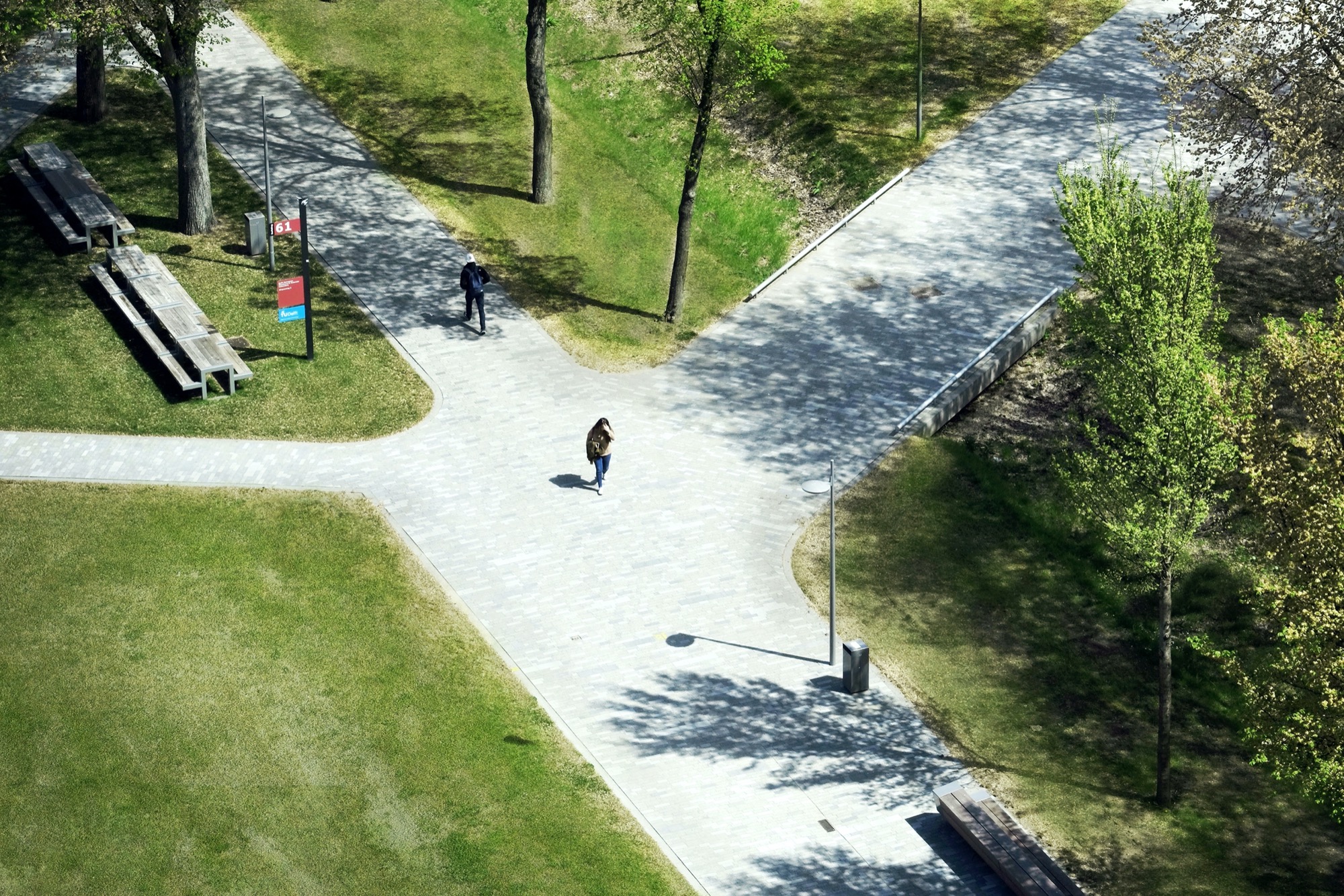 荷兰代尔夫特理工大学校园共享空间·克鲁伊夫公园丨Karres en Brands-0