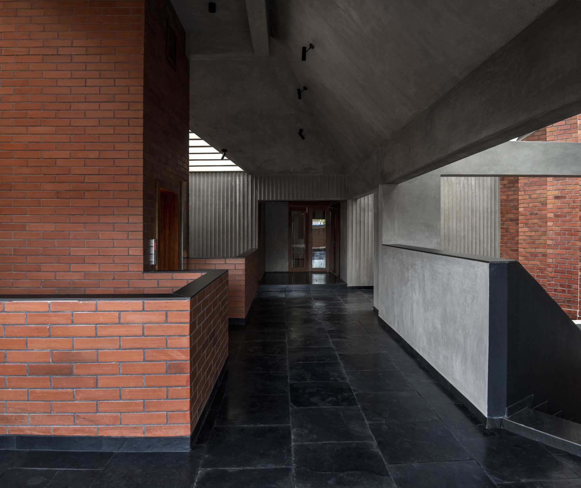 砖房丨印度丨The Purple Ink Studio-36