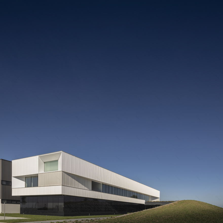 新的 ADUE 总部-23