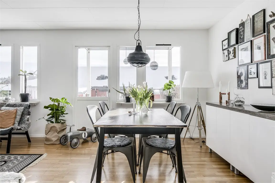 现代简约的北欧风设计，打造温馨舒适的城市住宅-3