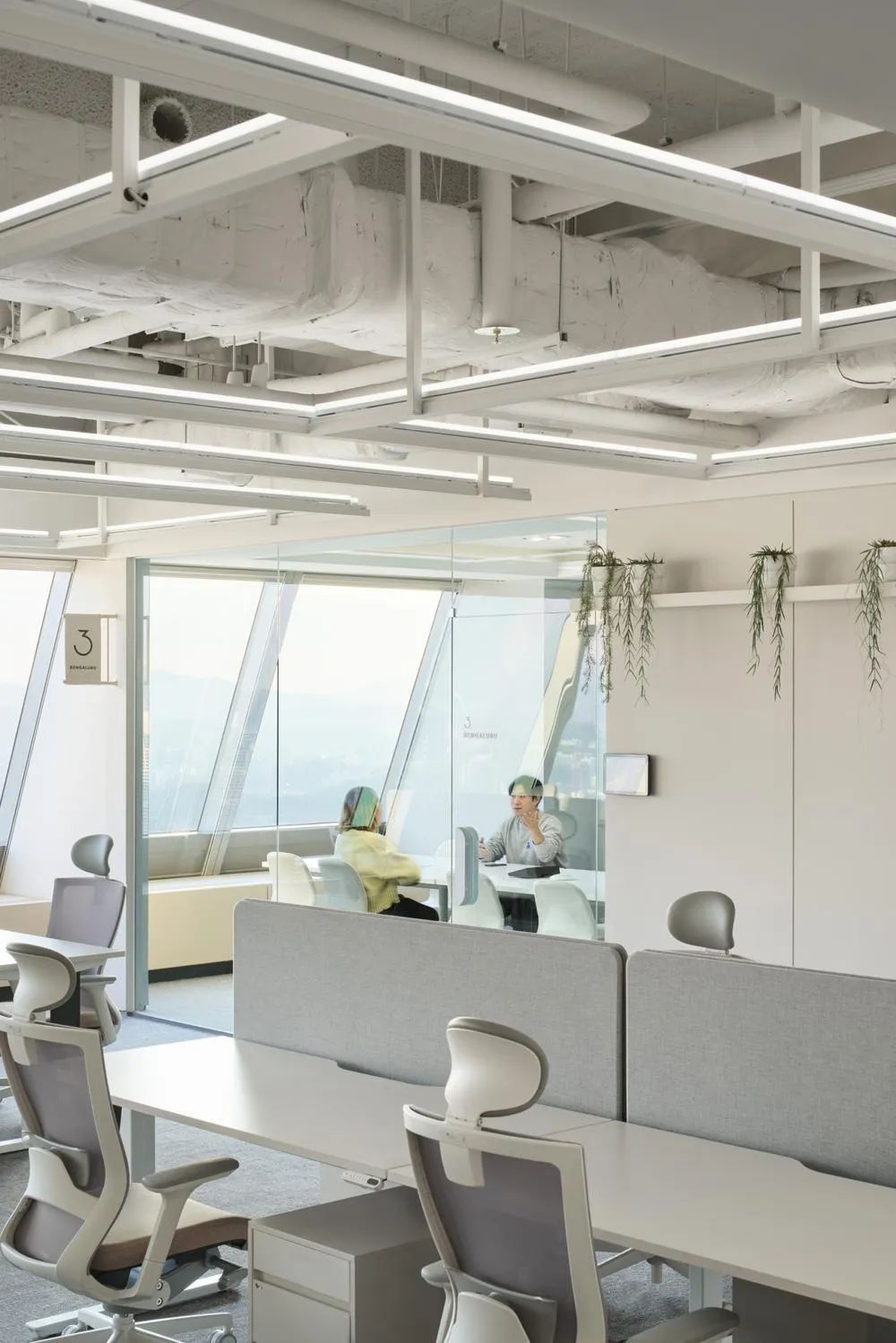 国外科技公司办公室|灵动流转的简约格调-5