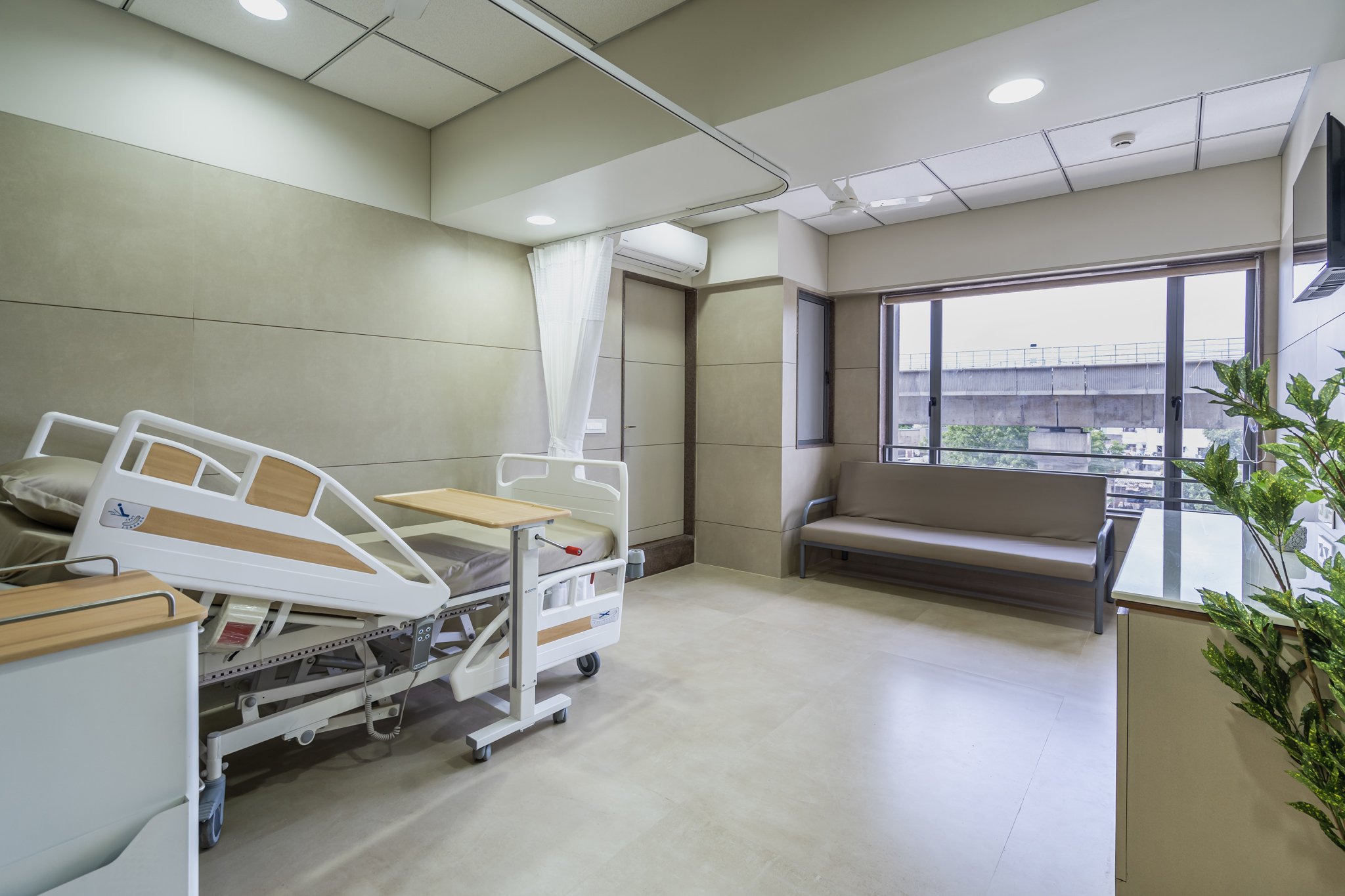 Modern Hospital Interior Design In Ahmedabad-20