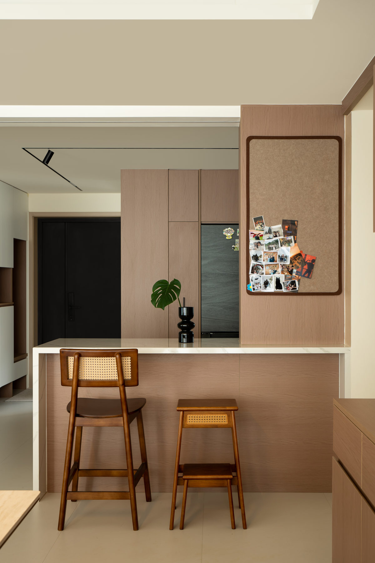 有木设计｜成都180平米现代原木风格实景案例-2