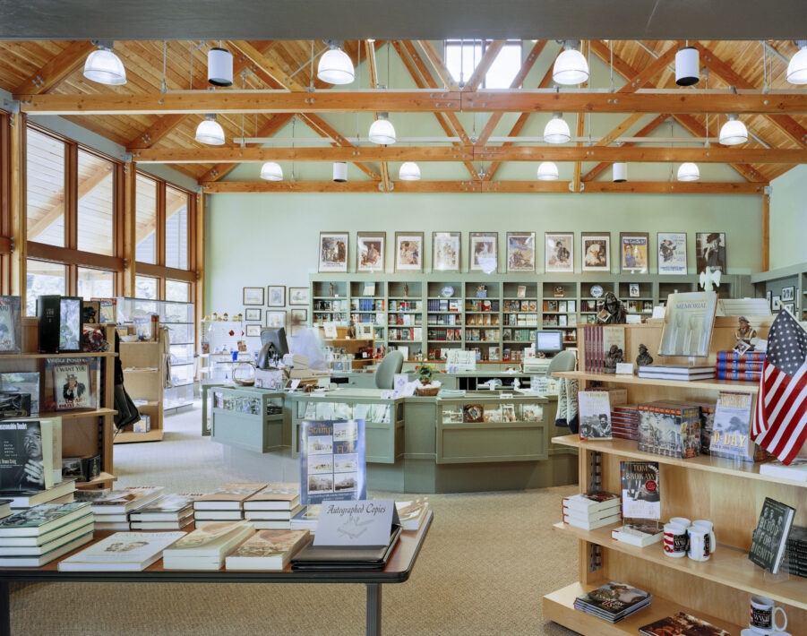 Franklin Delano Roosevelt Presidential Library: Henry A. Wallace Visitor & Education Center - Perkins Eastman-5