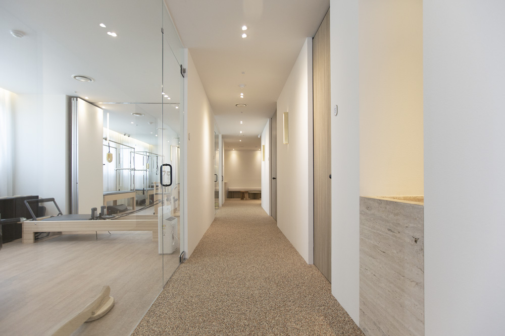 韩国知名设计师打造 50 平米白色木色调高品质室内设计-6