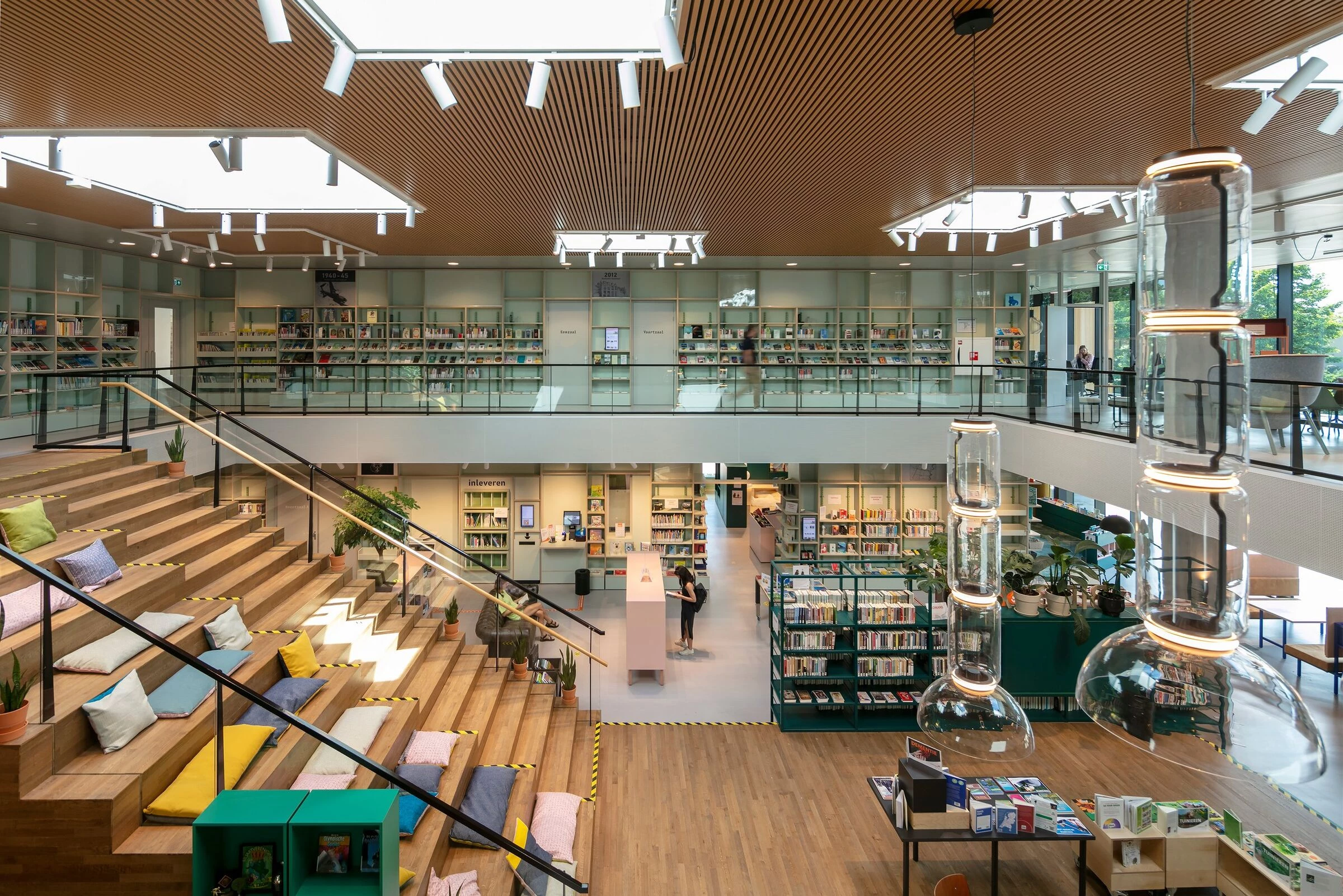 荷兰 Eemnes 中心的多功能“母亲之屋”-22