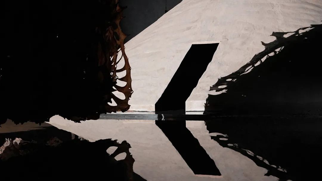 邬建安大型个展“是海,是沙丘”展陈空间设计丨中国廊坊丨PILLS建筑工作室-49