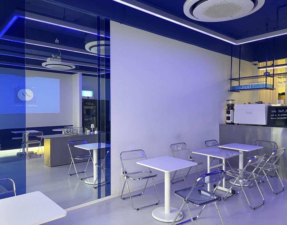 17 坪卡培耐尔咖啡厅 | 灯光艺术的魅力-4