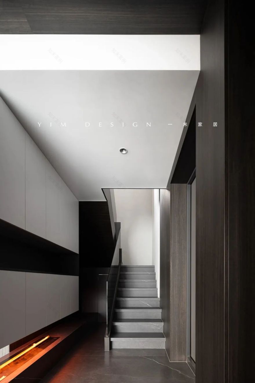 200㎡现代简约复式住宅丨丁丽-33