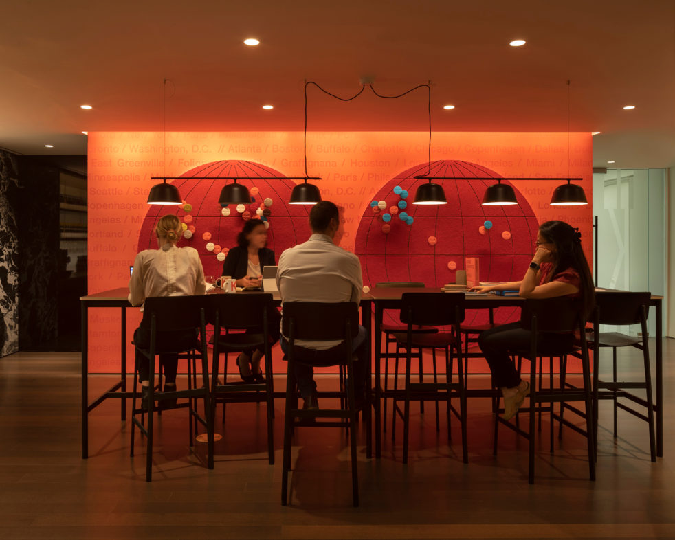 诺尔纽约焕新系列（注：Knoll一般是品牌名诺尔，这里Refresh结合语境推测可理解为该品牌在纽约推出的某种焕新相关的产品系列，若有更确切背景信息，翻译会更精准） 丨美国纽约丨ARO:Architecture Research Office-23