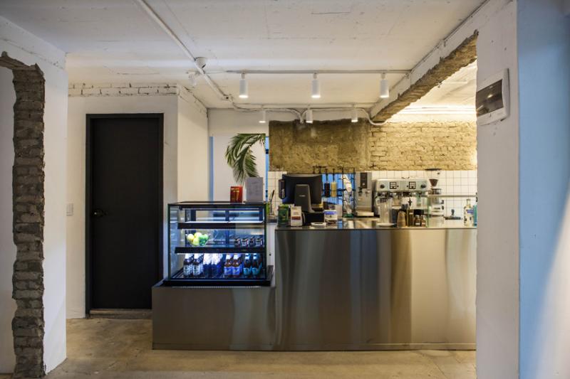 17 坪现代简约风咖啡馆，打造城市小清新空间-14