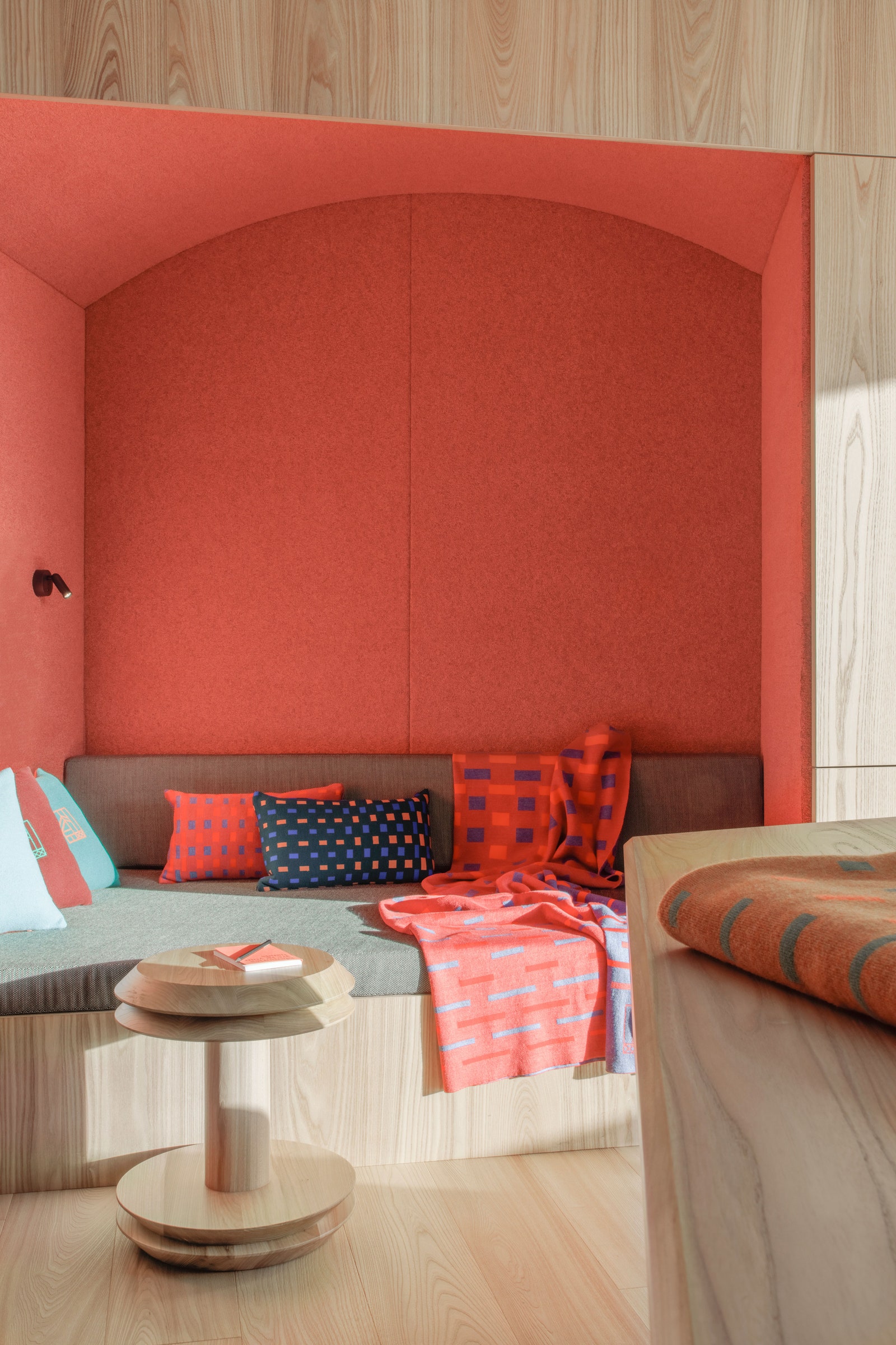 阿尔卑斯带木质柱廊的酒店（Icaro酒店）丨MoDusArchitects工作室-11