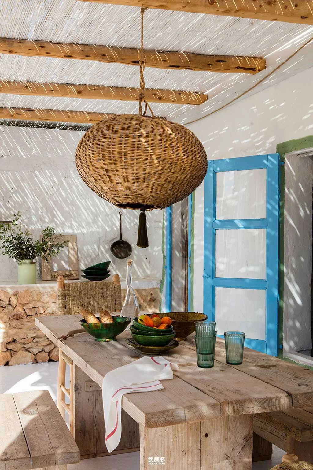 西班牙白色避暑别墅设计-5