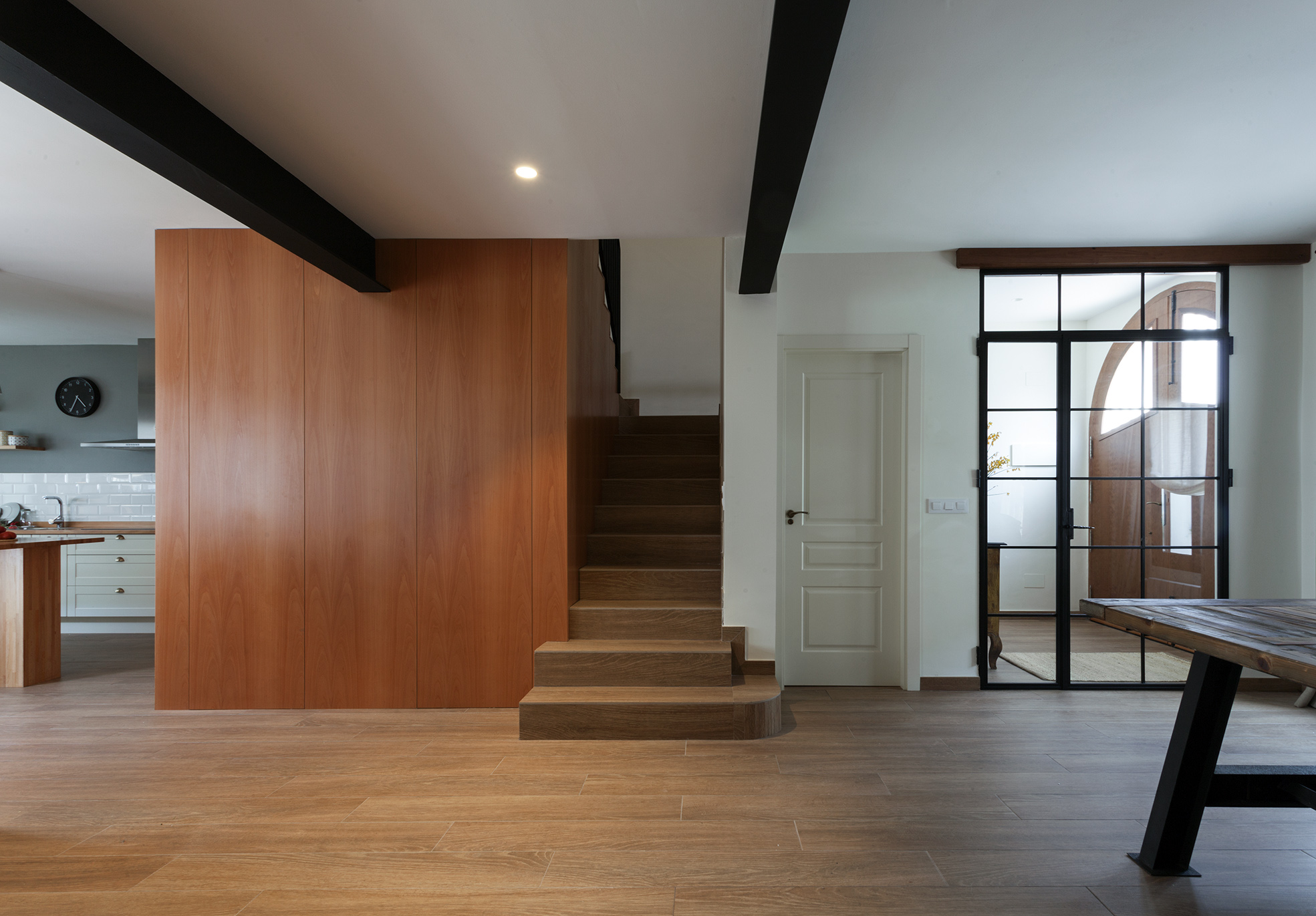 昨天的房子 | 气候保护与美学融合的现代住宅-0