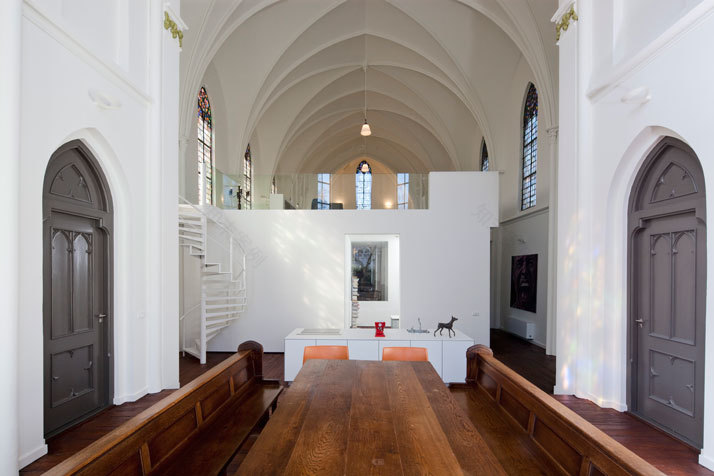 Church conversion into a residence in Utrecht by Zecc-9