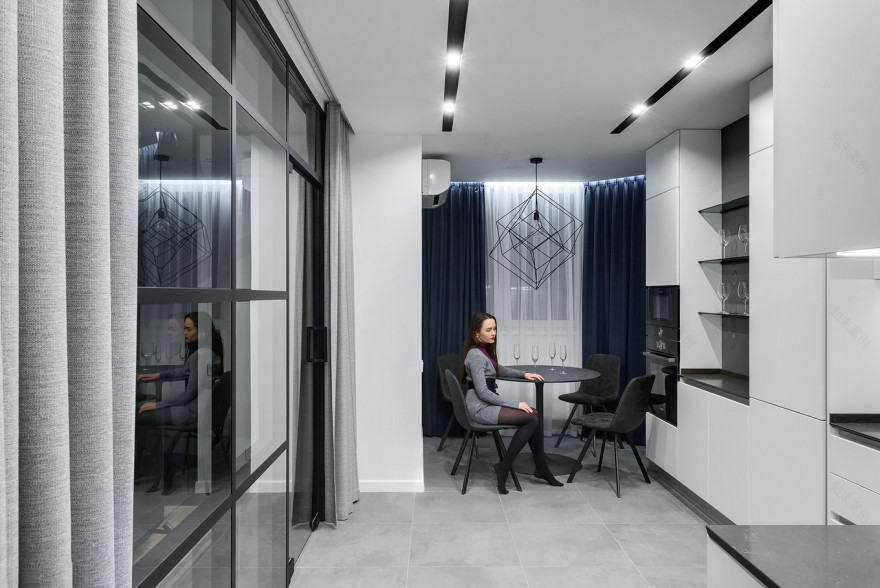 简约冷色系设计-28