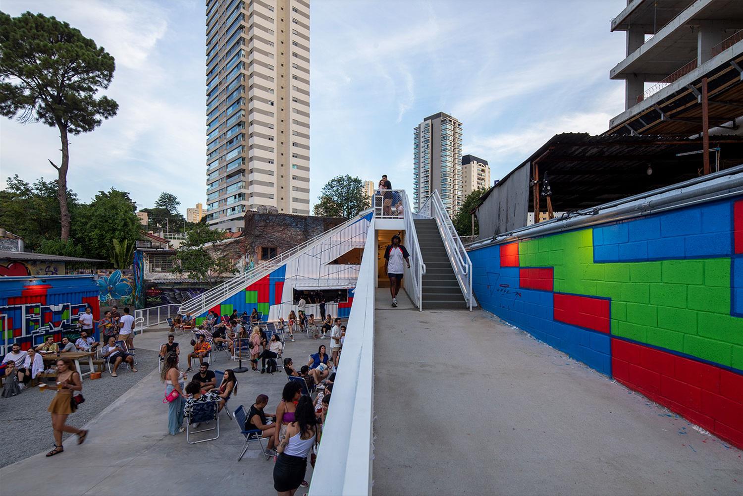 Lote（城市山丘建筑设计）-7