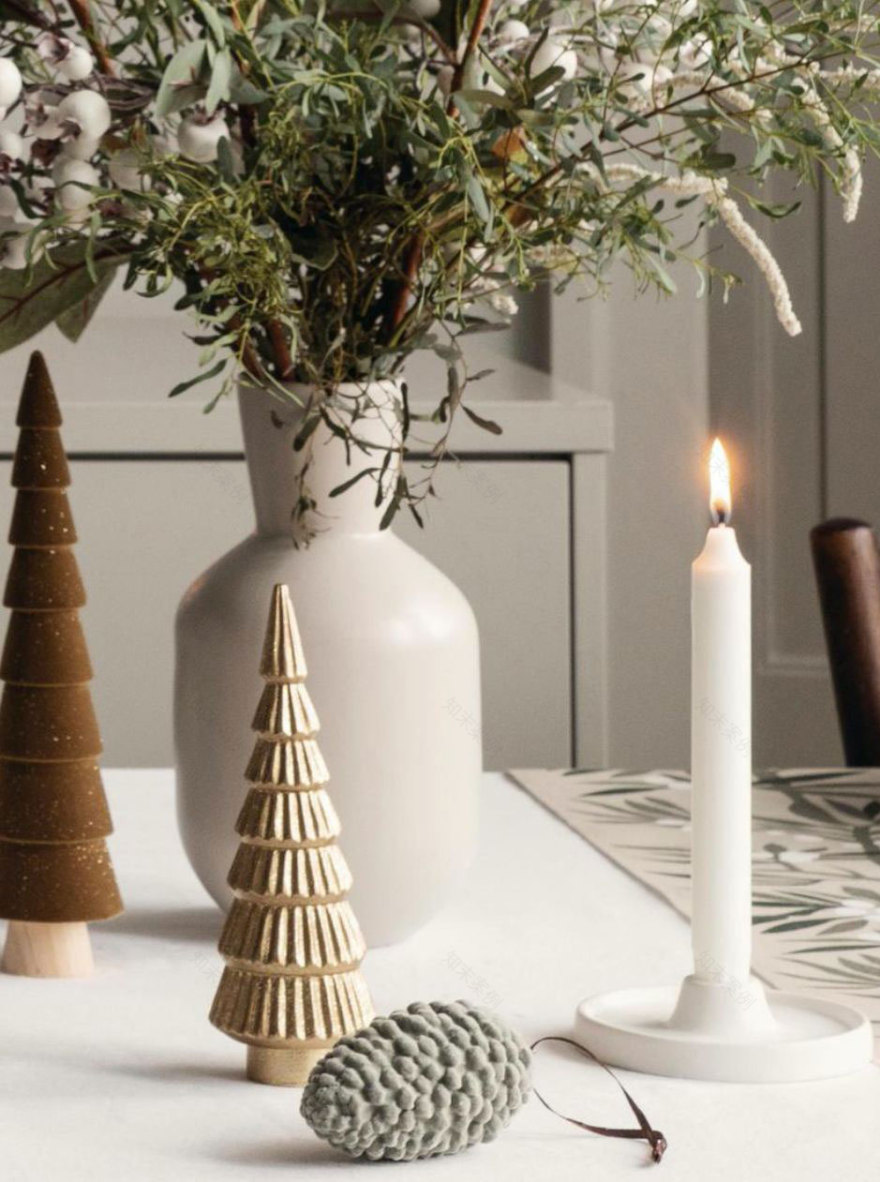 乌克兰新年餐桌设计 | 从奢华派对到雪白装饰-4