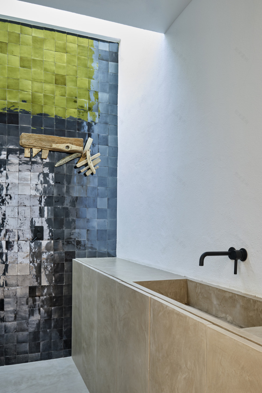 历史中心的海岸城市办公空间丨Alejandro Gimenez Architects-22