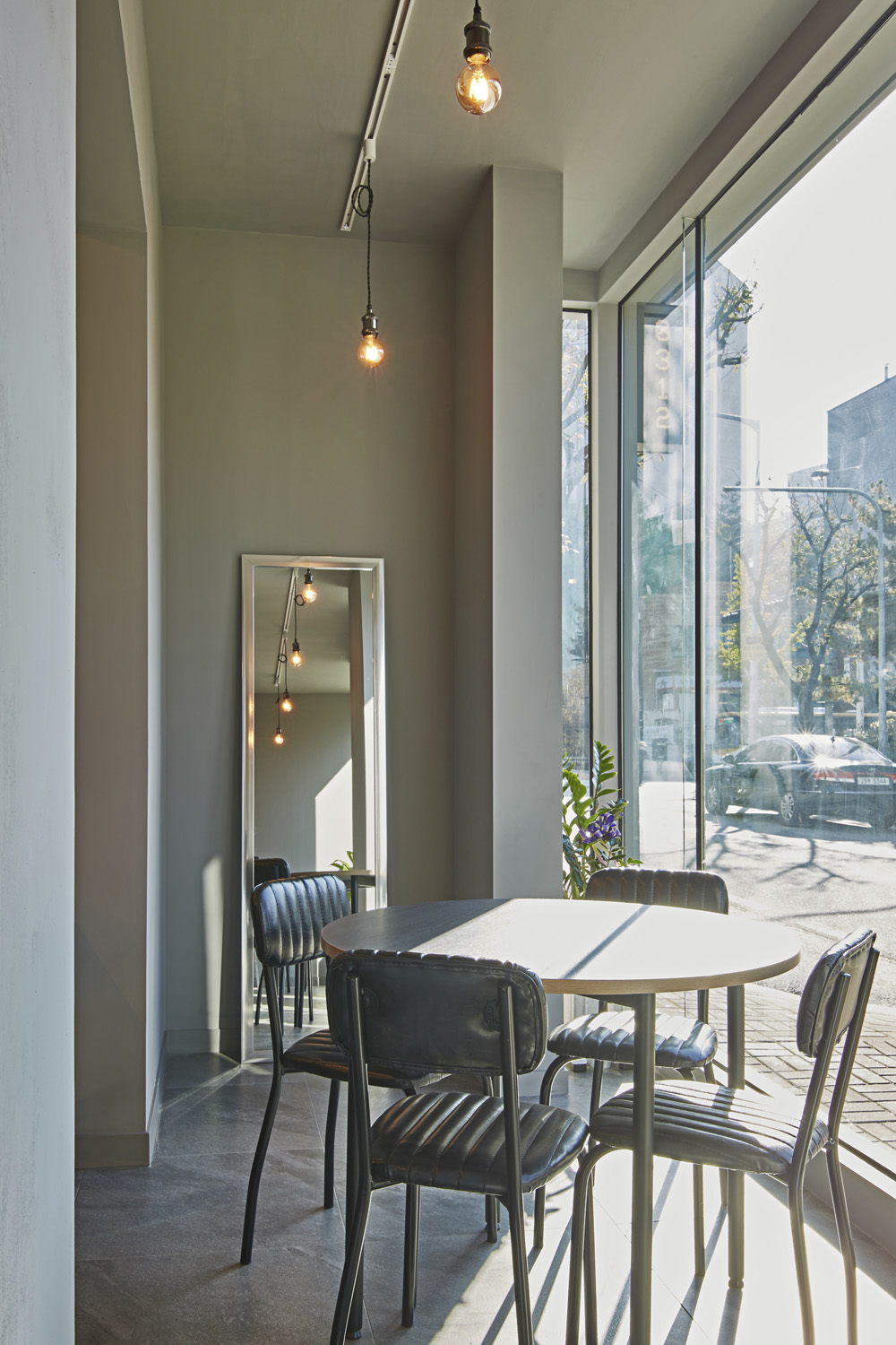 简约清新 18 坪咖啡厅设计-13