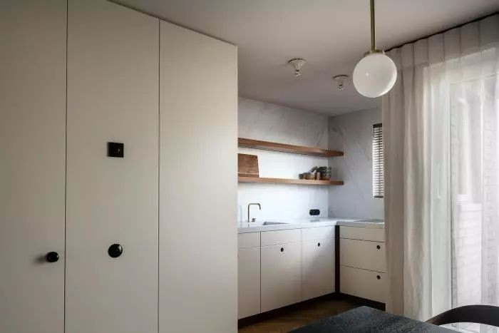 复古与现代完美融合的比利时公寓设计-16