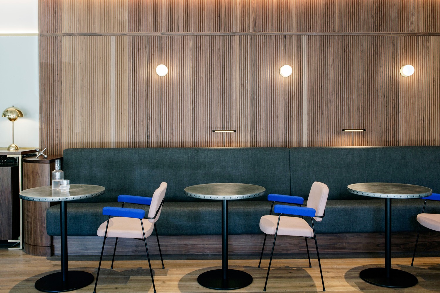 都柏林亚历克斯酒店,个性化定制空间,传统与现代交融-11