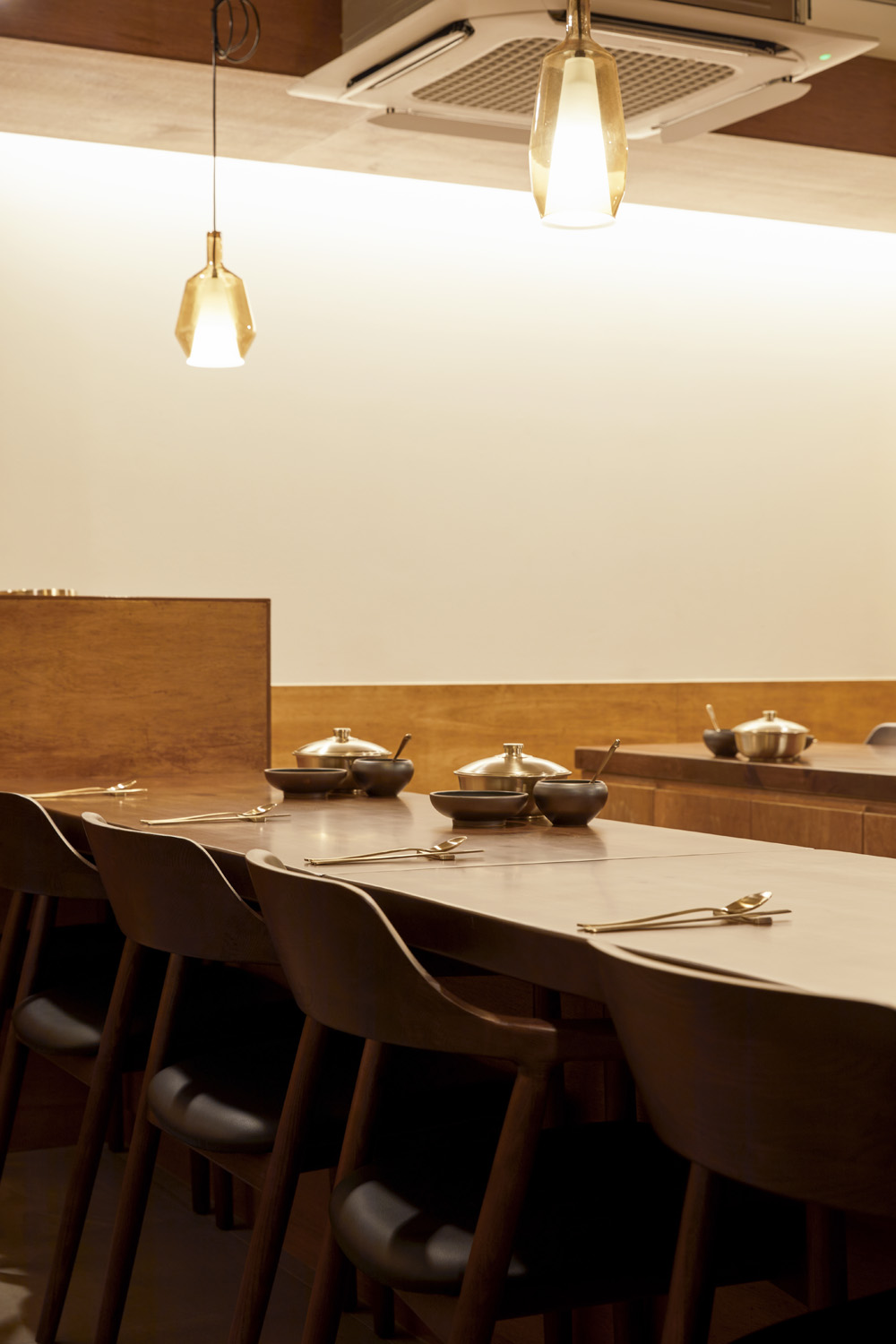 17 坪极简熊主题餐厅，温馨原木风打造-13