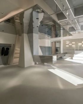 X+设计师集合店丨中国南京丨图盈拓新TURING DESIGN