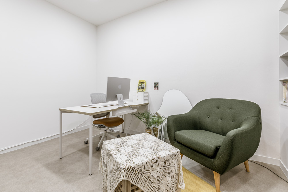 30 平米极简风工作室 设计亮点一目了然-11